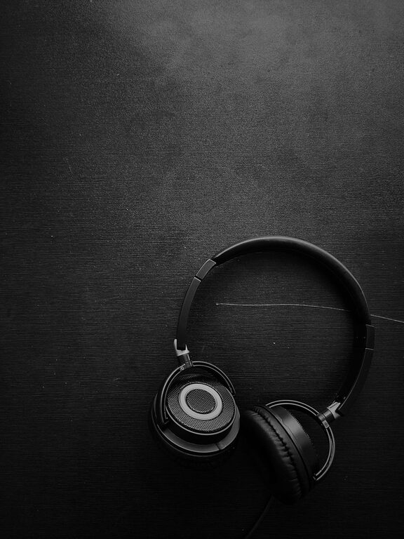 How to Create a Relaxing Playlist for Evenings